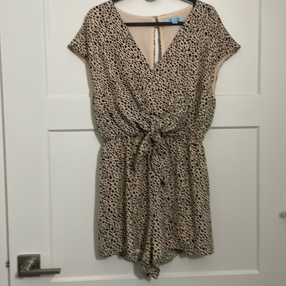 She + Sky Animal Print Open Back Romper Size M